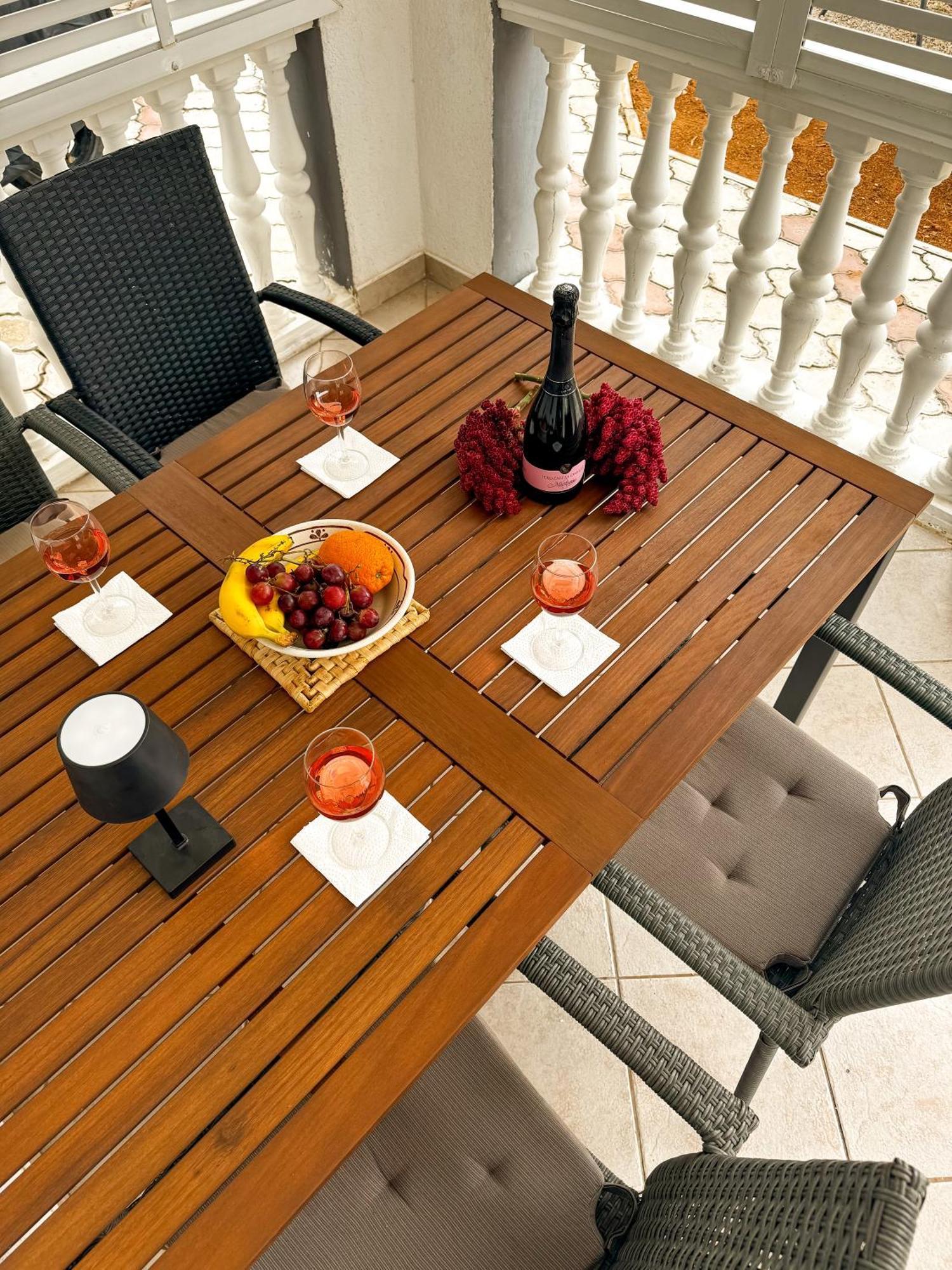 Apartmani Cvangic Vir Exterior foto