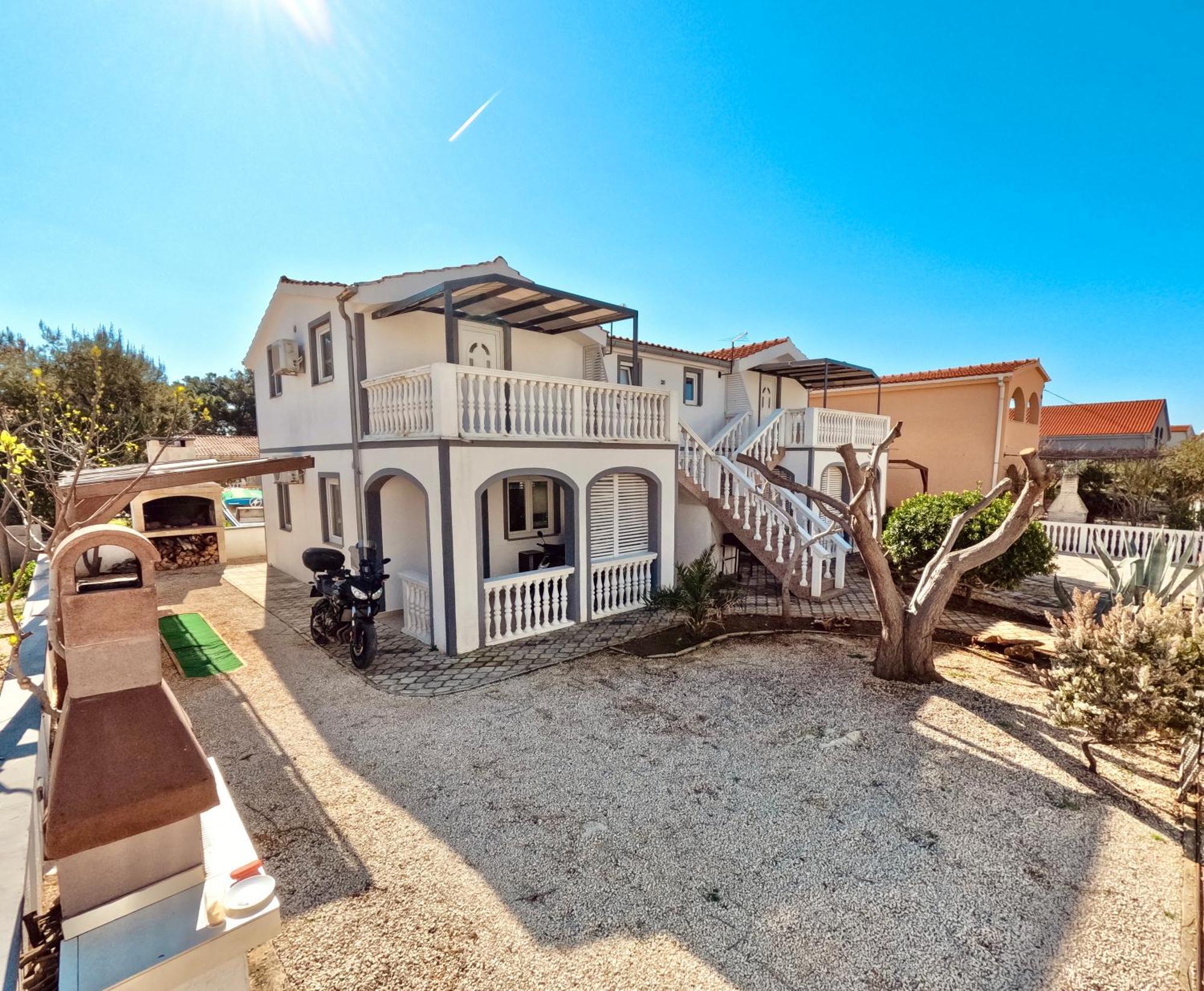 Apartmani Cvangic Vir Exterior foto